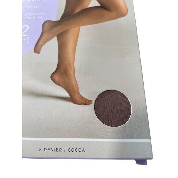 Silk Impressions Pantyhose Size Medium Ultra Fine Sheer 15 Denier 2 Pair NEW - Picture 2 of 7